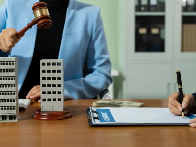 commercial lease holdover